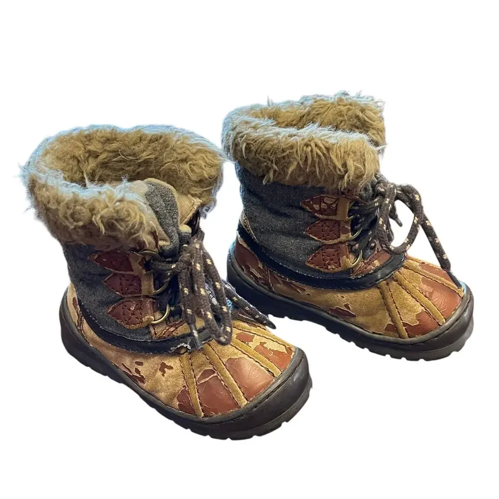 BABY GAP TODDLER BOY Winter Boots TAN CAMO Size 8